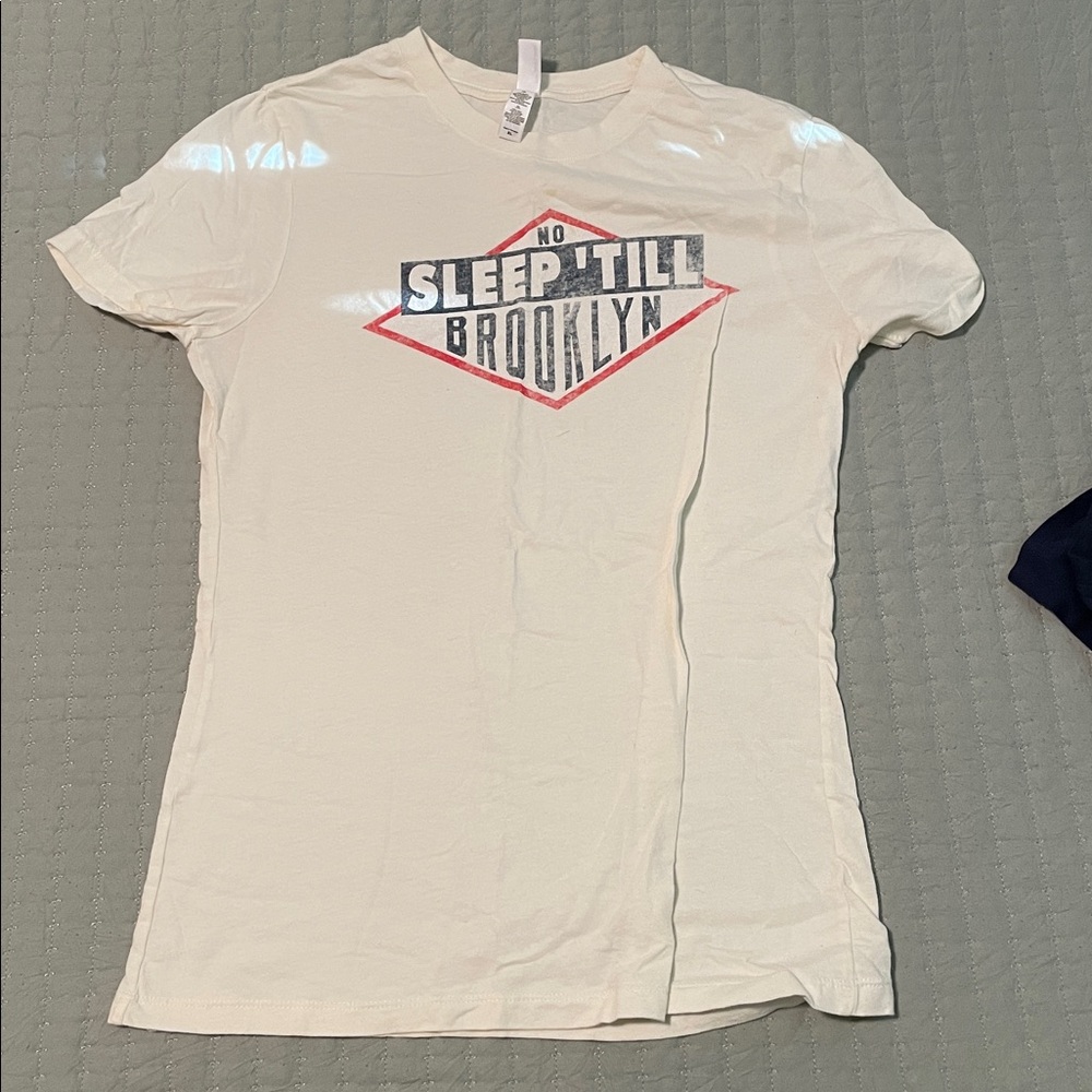 Crème Graphic T-Shirt with Brooklyn Print